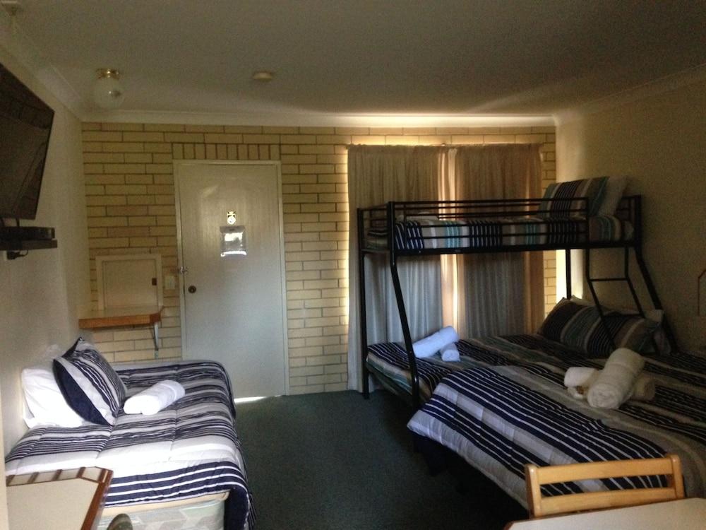 Country Rose Motel Warwick Dış mekan fotoğraf